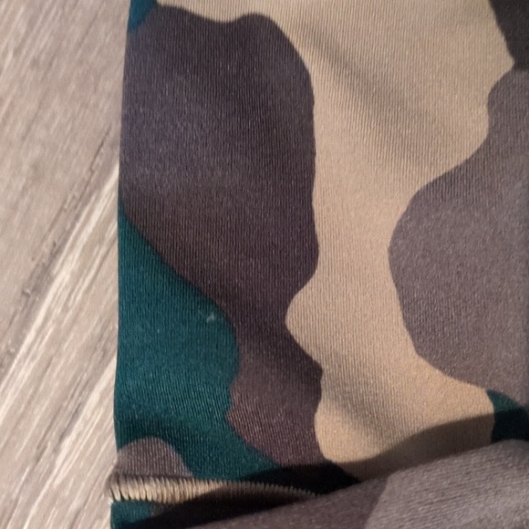 Aerie Offline Camo Crossover Real Me 7/8 Ho Rise Leggings Size Small - Picture 8 of 9